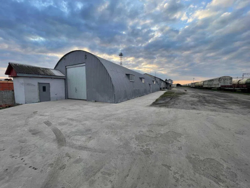 На Волині продають ангари за 13 мільйонів