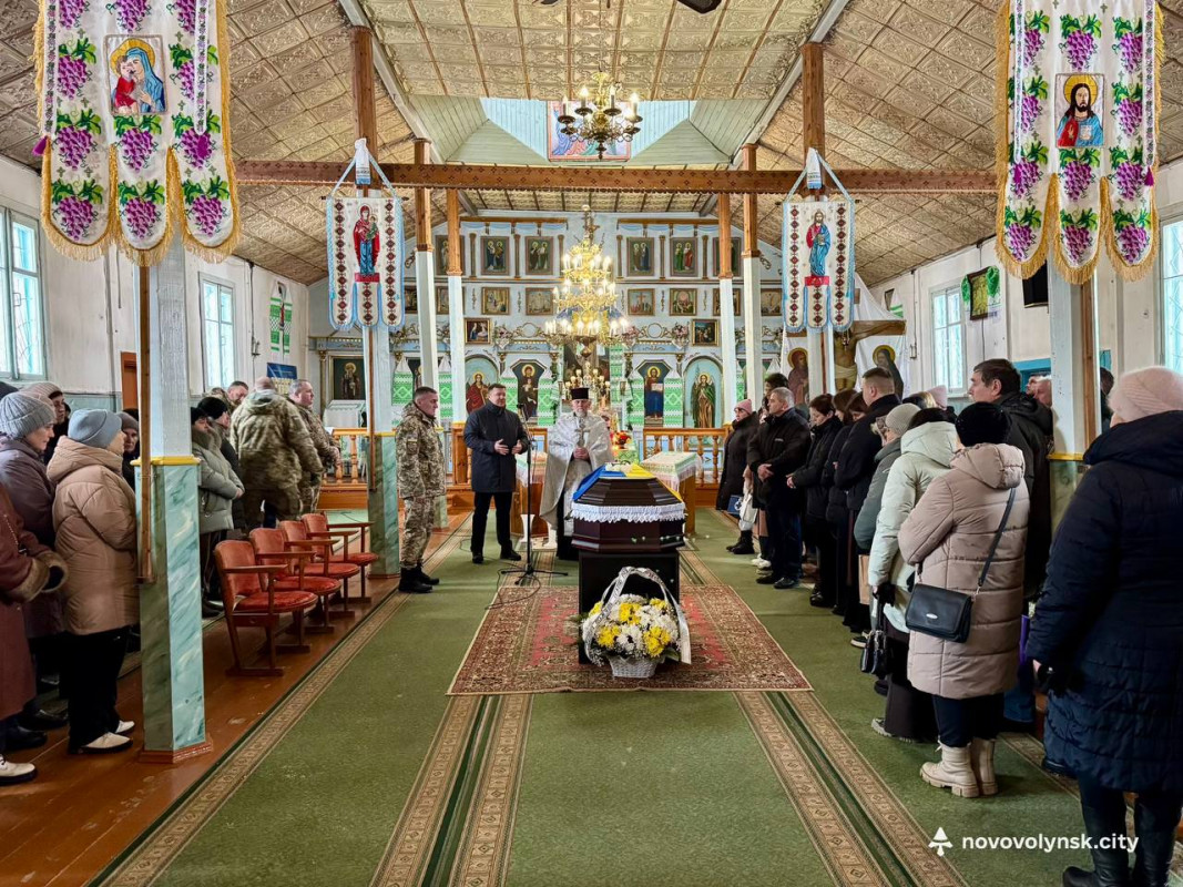 Загинув у вересні 2024 року: на Волині попрощалися з Героєм Дмитром Тимофєєвим