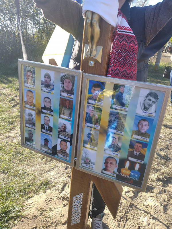 Дружина волинського Героя Анатолія Зубара побувала на місці його загибелі