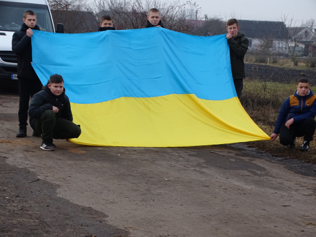 Повернувся із буремного Бахмутського району: на Волині прощались із захисником Олександром Чипчеруком