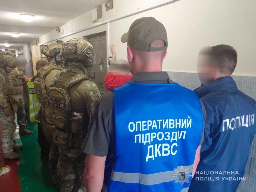 Посилки з «сюрпризом»: поліція викрила схему постачання наркотиків до волинської колонії