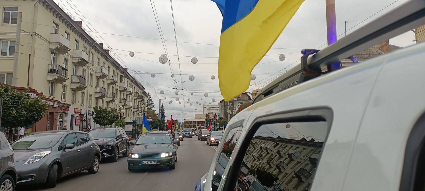 Лишилися дружина, три дочки та два сини: на Волині попрощались із Героєм Сергієм Климчуком