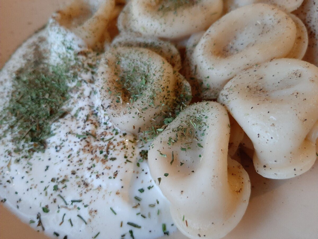 Як зварити пельмені, аби вони не розварювались і не злипались: ресторанний лайфхак