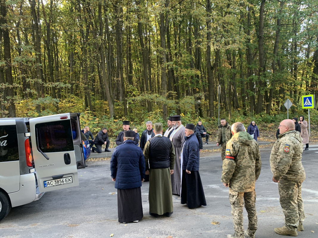 Без батька залишилися неповнолітня донька та син-захисник: на Волині попрощались із Героєм Анатолієм Сардачуком