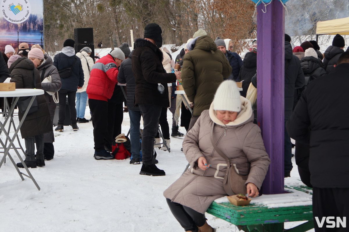 Як у Луцьку освячували воду на річці Стир. Фоторепортаж