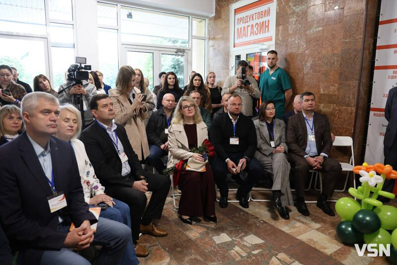 «Ми відкриваємо двері надії, двері до життя»: у Луцьку презентували оновлене відділення дитячої онкогематології