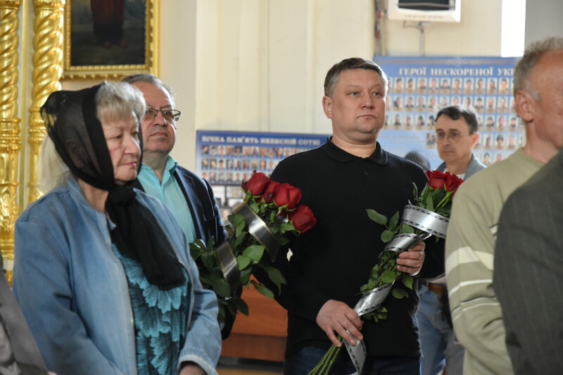 Два прощання в один день: у Луцьку в останню дорогу провели полеглих воїнів - Євгенія Поліщука та Юрія Сілюка