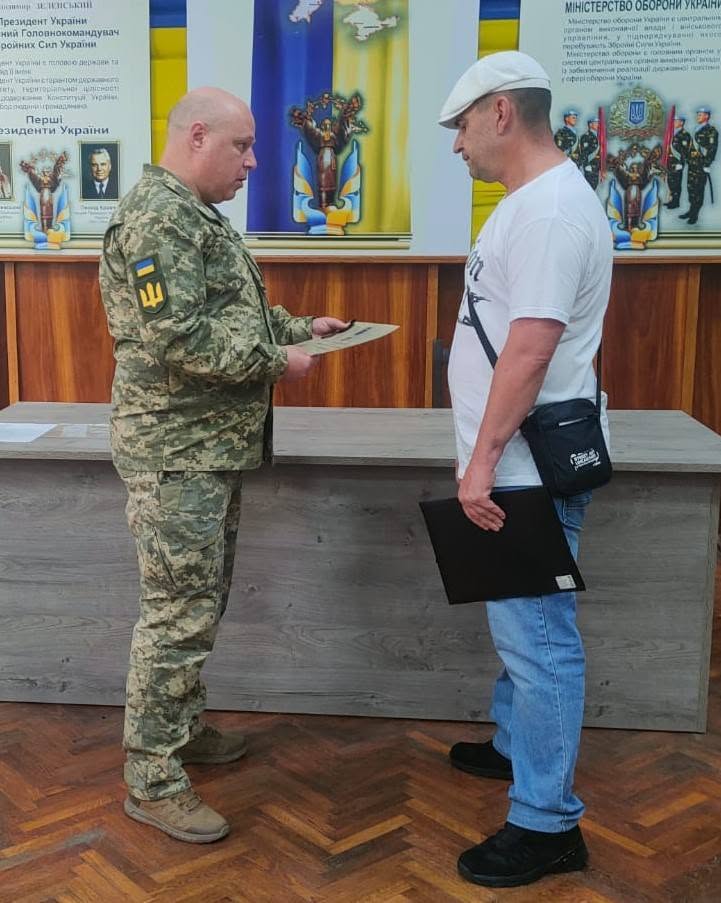 Воював на найгарячіших напрямках: захиснику з Волині вручили медаль «За поранення»