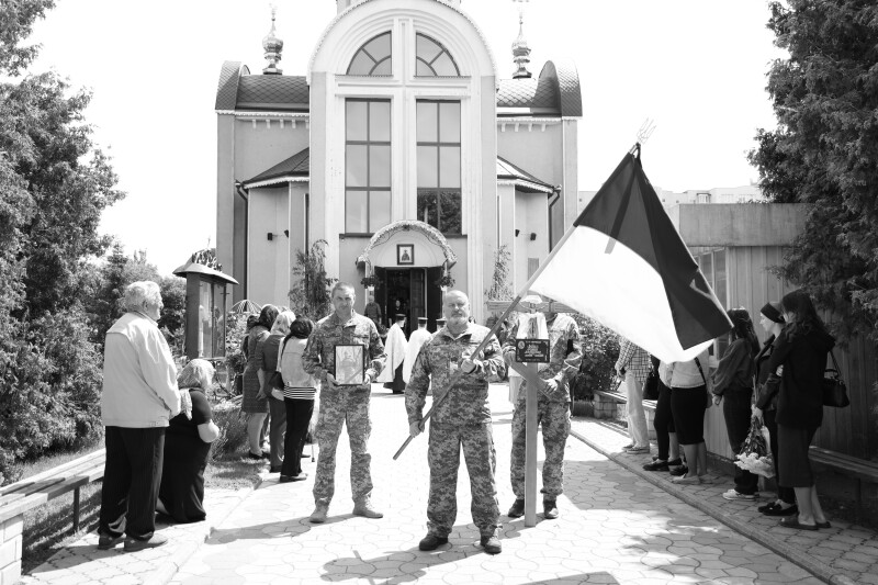 У Луцьку провели в останню дорогу загиблого воїна Романа Любиха