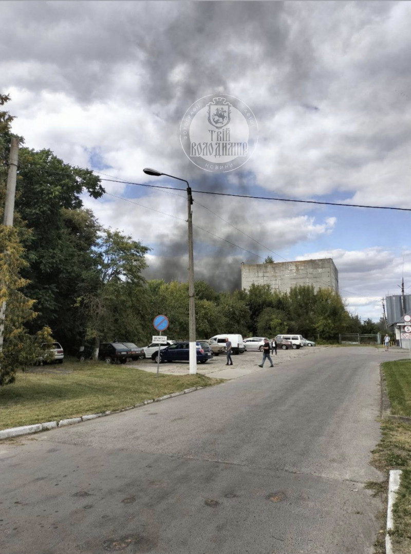 На Волині горіло приміщення молокозаводу. Фото