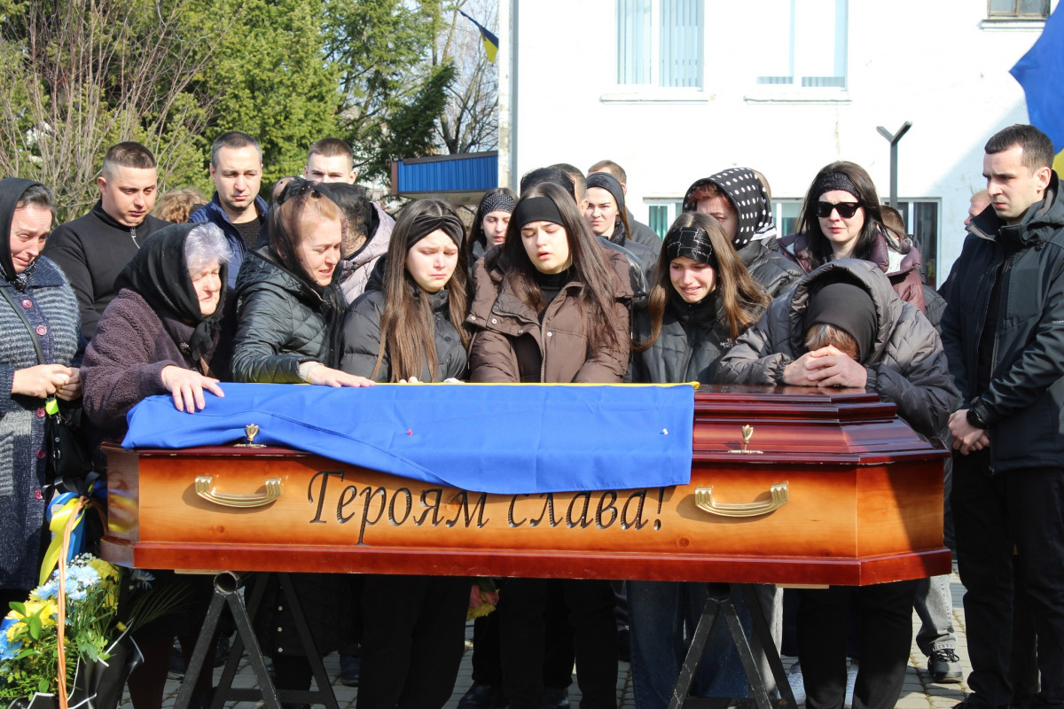 Вважався безвісти зниклим з грудня 2024 року: на Волинь на вічний спочинок повернувся Герой Володимир Сасовський