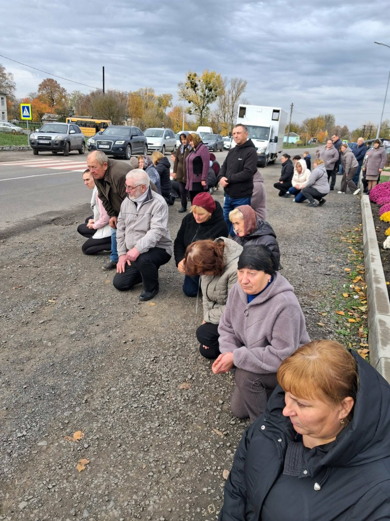 На Волині поховали 21-річного Захисника Віктора Сігнаєвського, який загинув у день народження від удару «Шахеда» по потягу