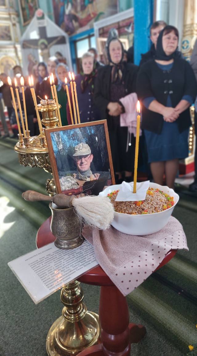 Війна забрала ще одне життя: на Волині попрощалися з Героєм Миколою Сливкою