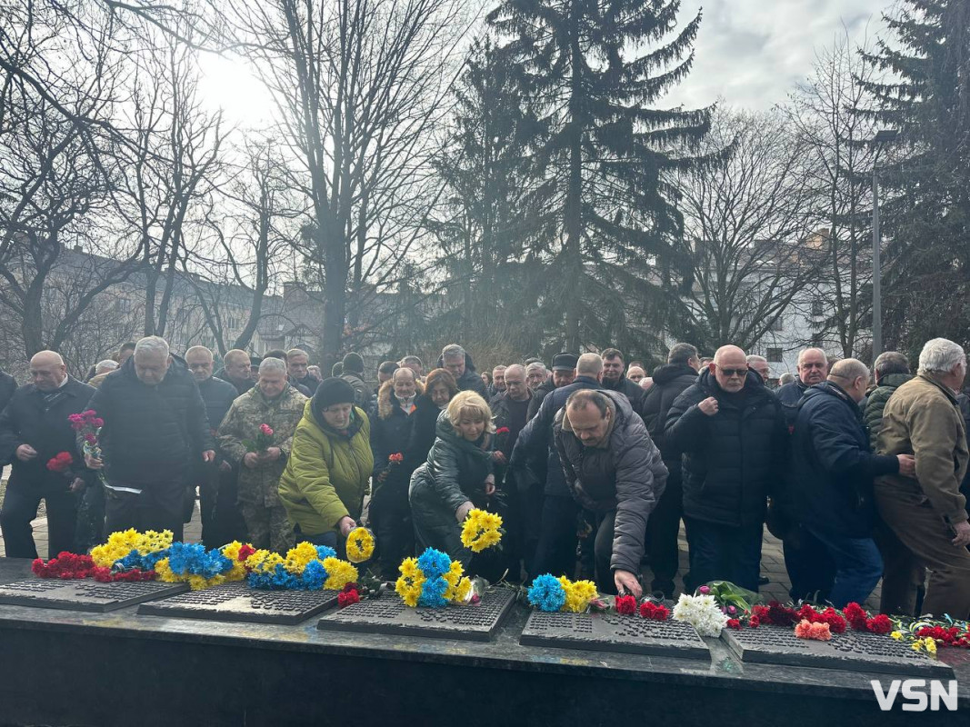 Не маємо права забути: у Луцьку вшанували пам'ять воїнів-афганців. Фото