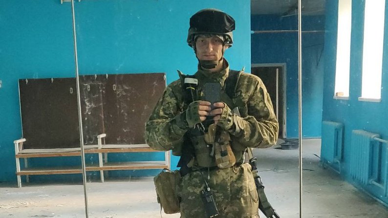 Чоловік нею б пишався: вдова загиблого бійця відкрила бізнес з пошиття одягу в Луцьку