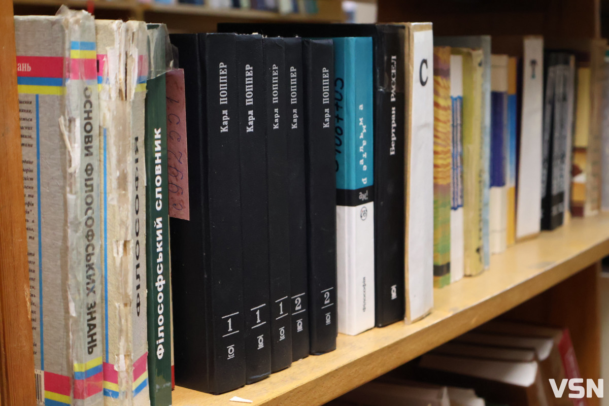 Бібліотекар — це такий собі маленький «Google»: Оксана Ковальчук з Луцька про свою роботу