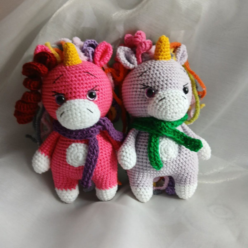 «Гачок завжди зі мною»: історія майстрині-переселенки з Луганщини, яка перевезла своє натхнення на Волинь