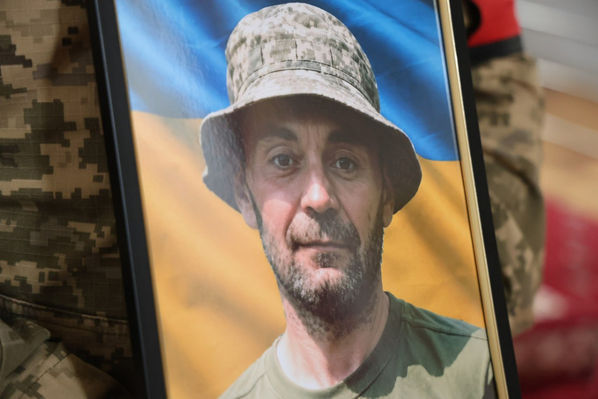 У Луцьку провели в останню путь Валерія Ткачука: захисник поліг понад півтора року тому