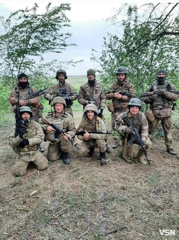 «Не хвилюйся, мамо, ми в лісі рибку ловимо», а у слухавці – вибухи: спогади про Героя з Волині Євгена Сороку