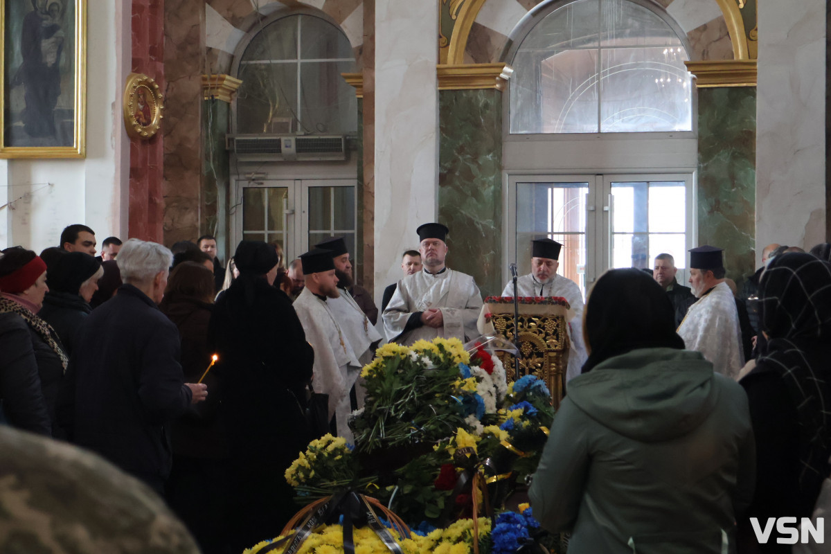 Навіки 45: у Луцьку попрощалися з Героєм Дмитром Гуцаленком