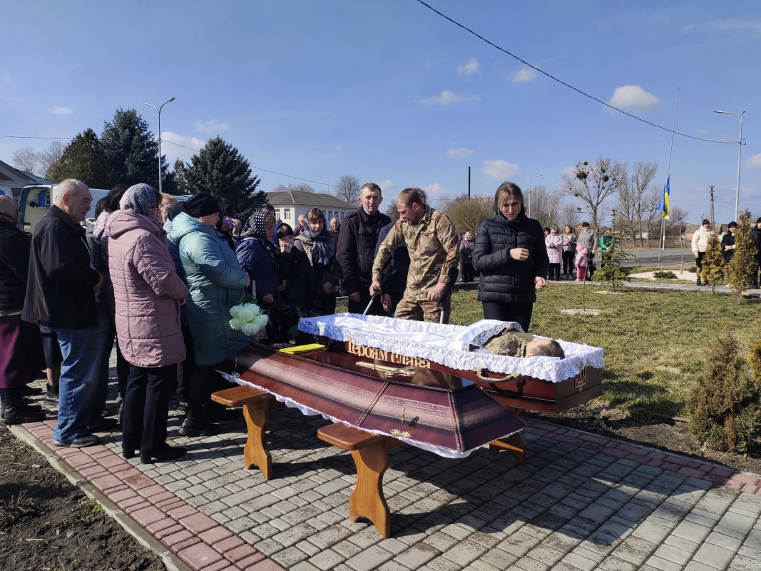 Життя обірвалось на Донеччині: волиняни попрощались з Героєм Миколою Тимощуком