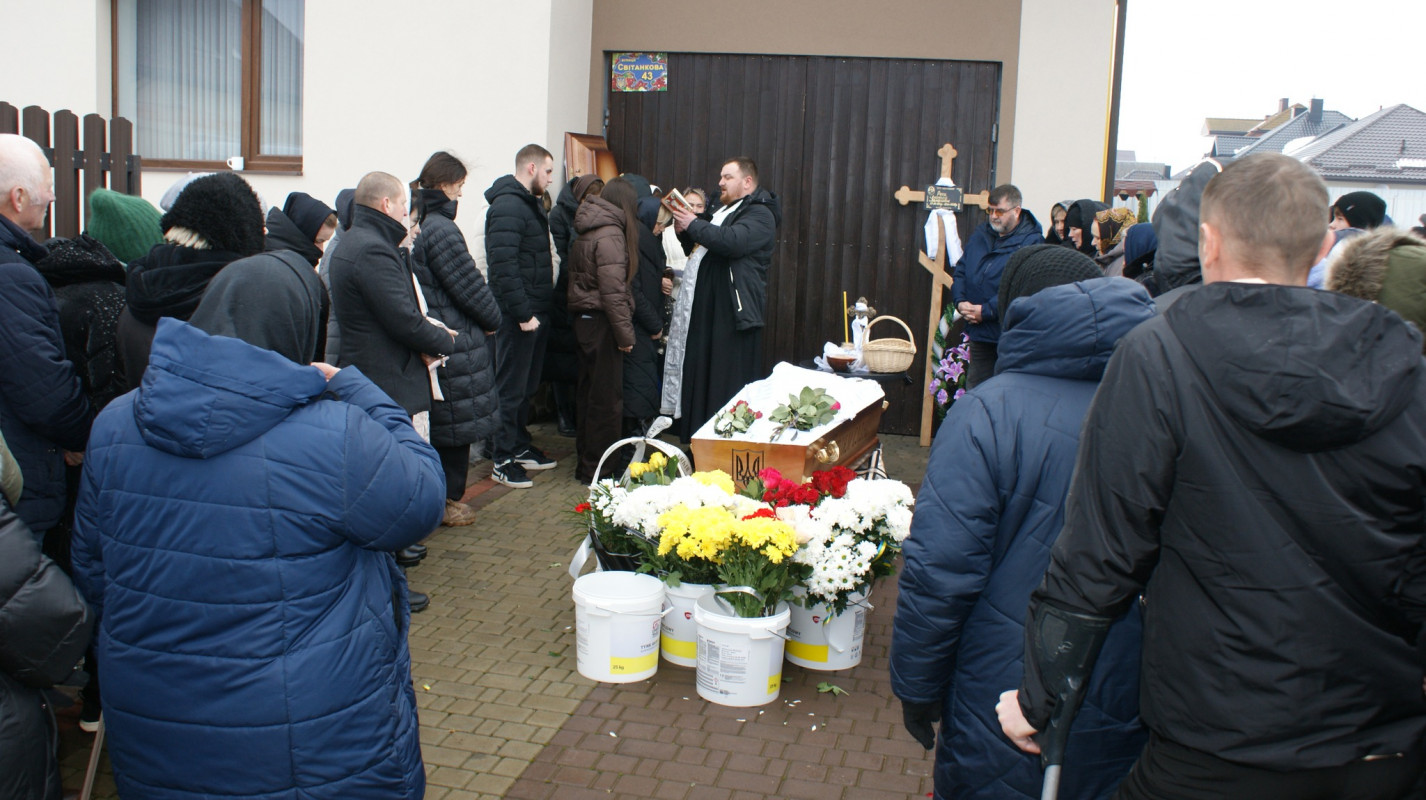 Навіки 44: на Волині попрощалися з Героєм Анатолієм Репшем