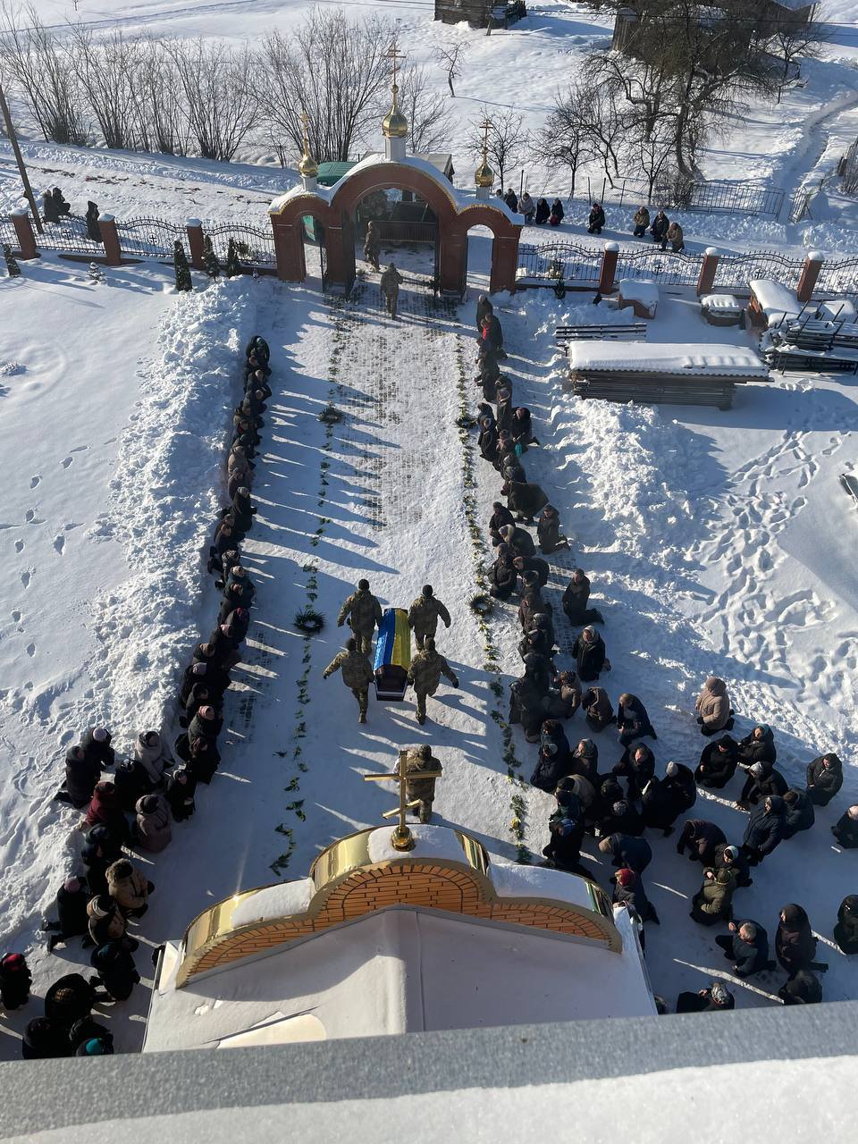 Понад два роки вважався зниклим безвісти: на Волині попрощалися з Героєм Олегом Півнем