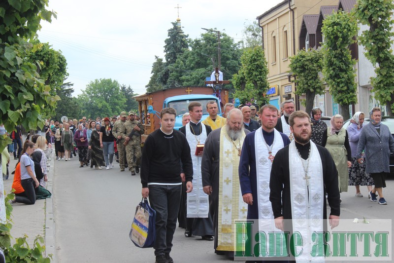 Повернувся з-за кордону, щоб стати на захист Батьківщини: на Волині попрощалися із Героєм Антоном Скаршевським