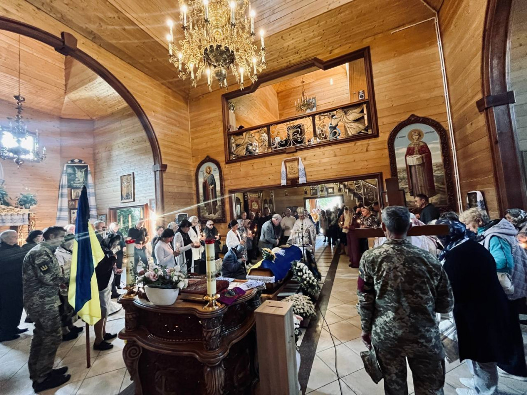 На Волині провели в останню путь захисника Сергія Литовку, який загинув на Курщині