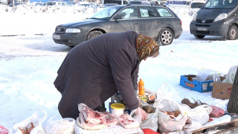 «З такими цінами, як зараз, пенсіонерам вижити важко»: на Волині здорожчали овочі та фрукти
