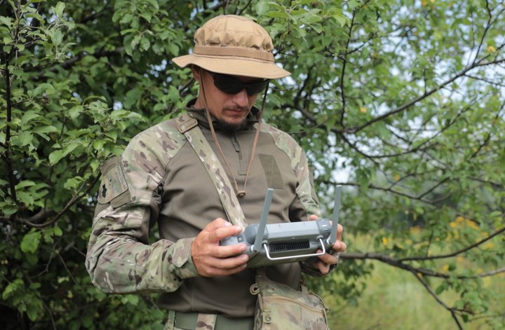 Поліцейський з Луцька потрапив під удар FPV, а під час виходу до евакуації – під міну