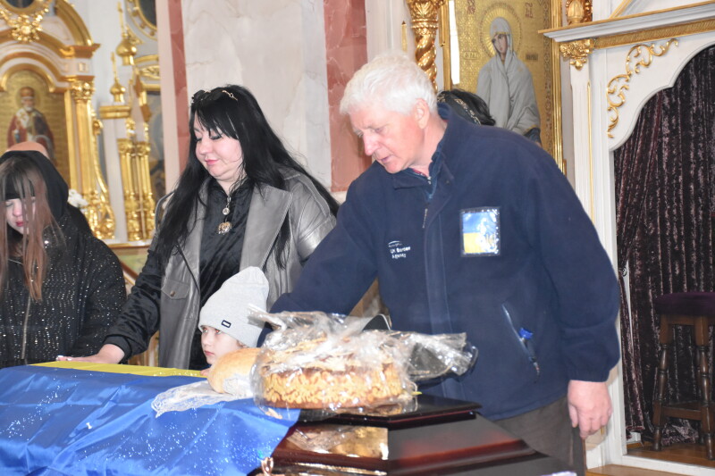 Загинув на Донеччині: у Луцьку попрощалися з Героєм Андрієм Головченком