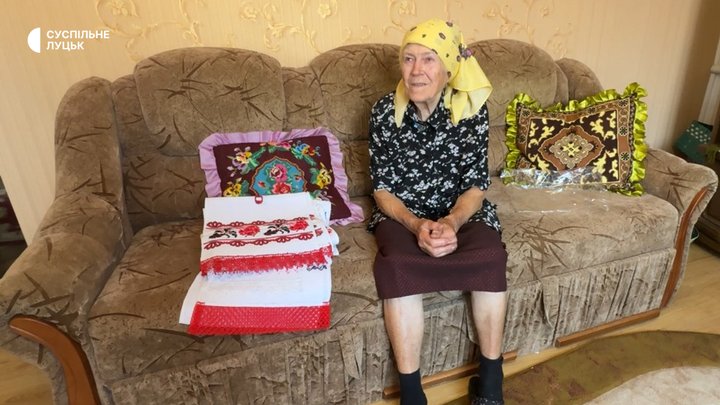 Чоловіки – на фронті, жінки – за трактори: як живе село на Волині