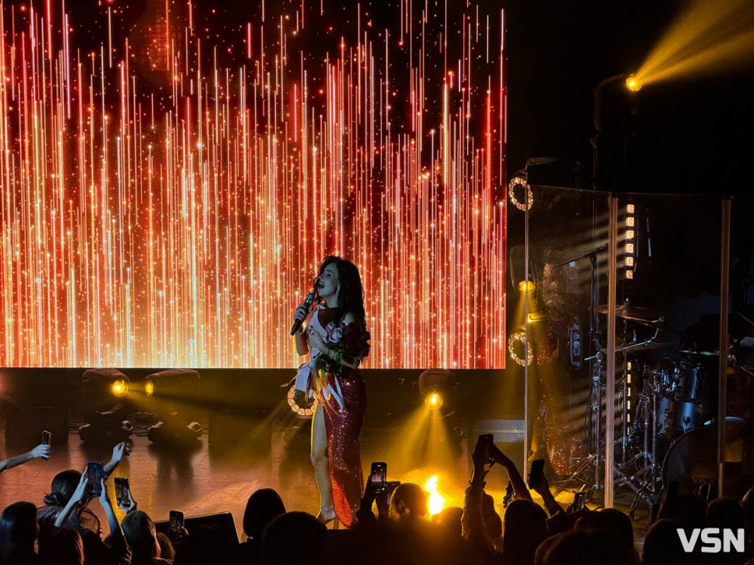 Анна Трінчер запалила Луцьк: тепло, жіноча енергія й пісні для душі