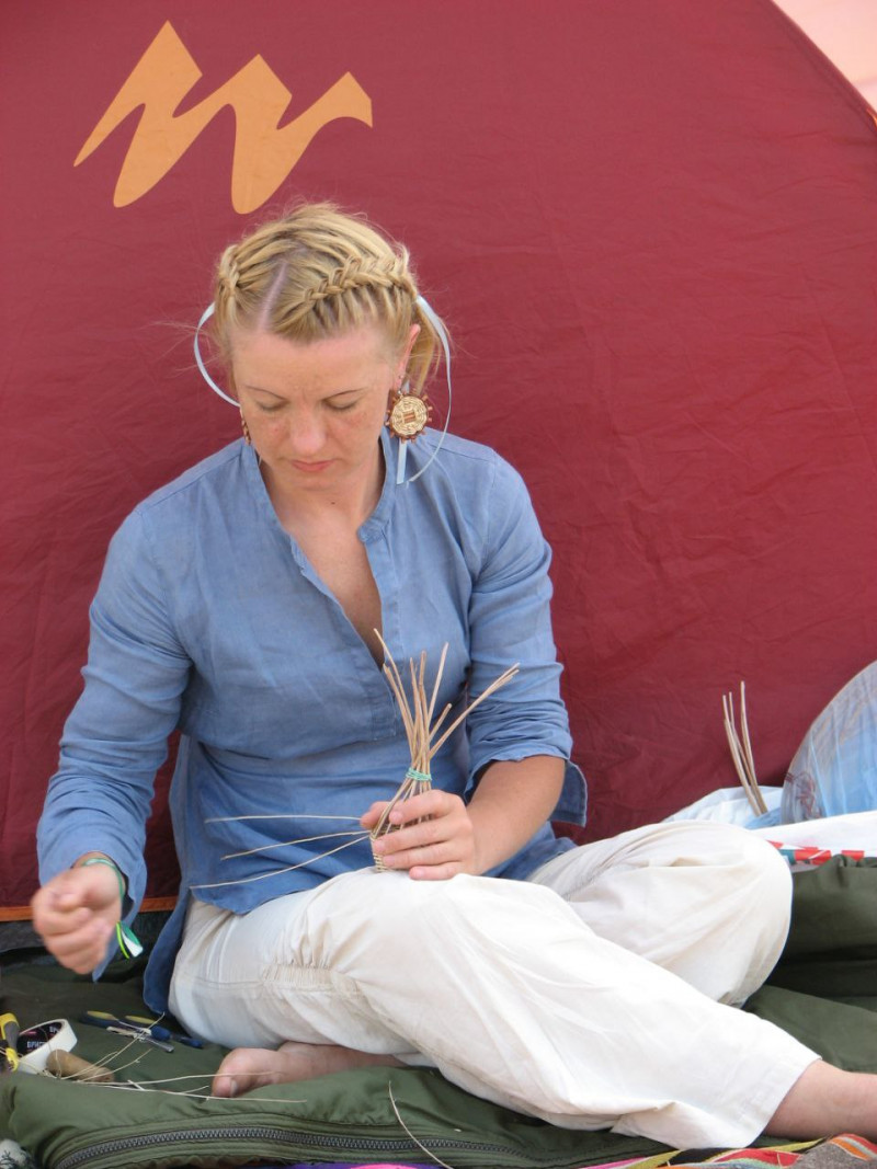 «Лоза мене обрала сама»: інтерв’ю з майстринею з Луцька, яка відроджує давнє ремесло