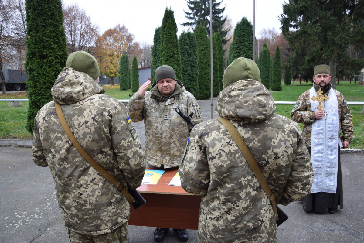 Матір п’ятьох дітей стала прикордонницею: новобранці Волині склали присягу
