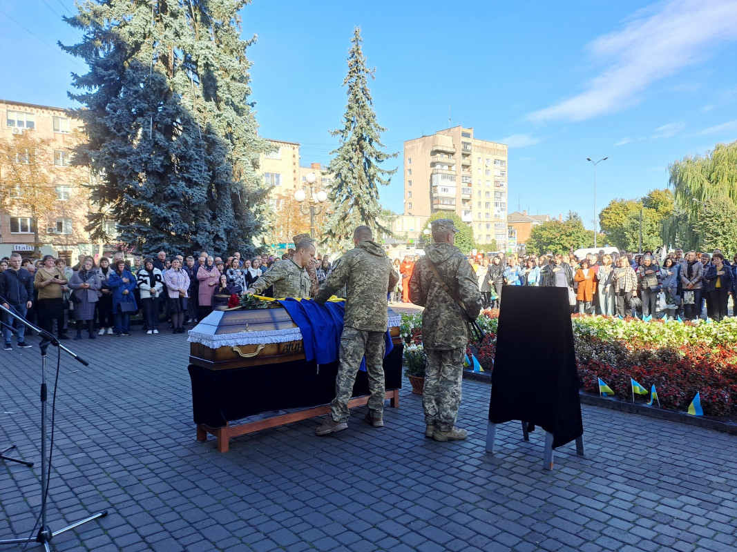 Перед останнім бойовим завданням подзвонив мамі: на Волині попрощалися з 24-річним Героєм Олексієм Жалаєм