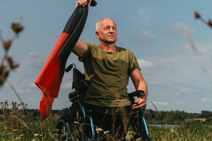 Після фронту – за камеру: історія ветерана, який став фотографом
