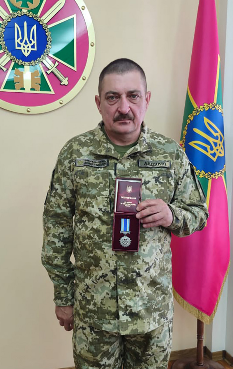 Троє волинських прикордонників отримали державні нагороди за героїзм на передовій