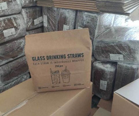 У Луцьку продають унікальне виробництво скляних трубочок