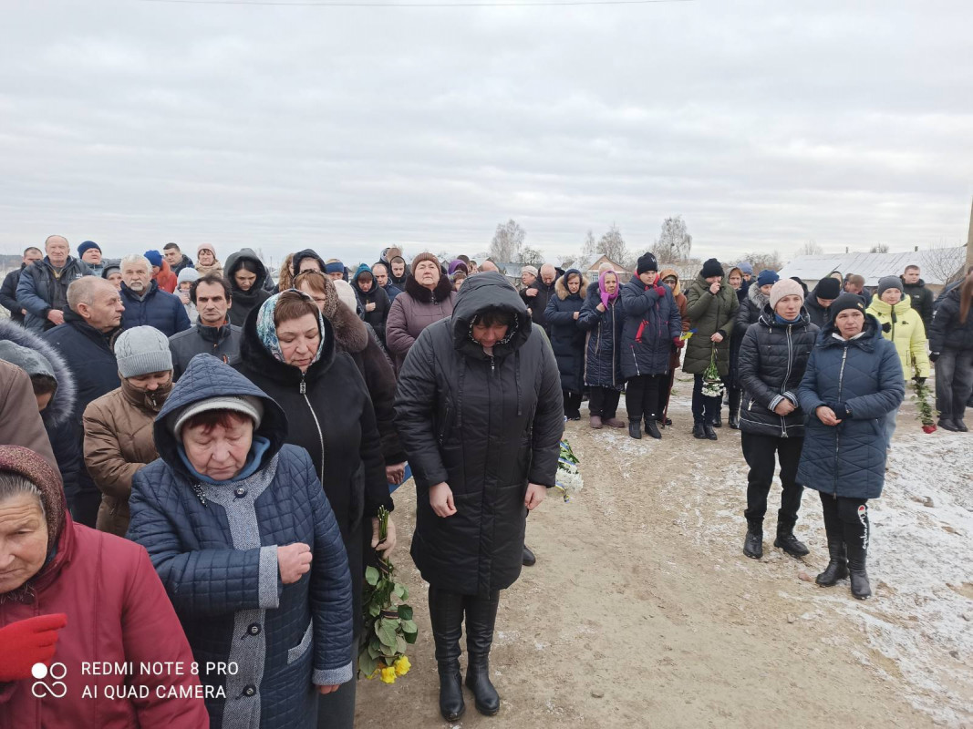 Понад рік вважався зниклим безвісти: на Волині попрощались з Героєм Миколою Коновим