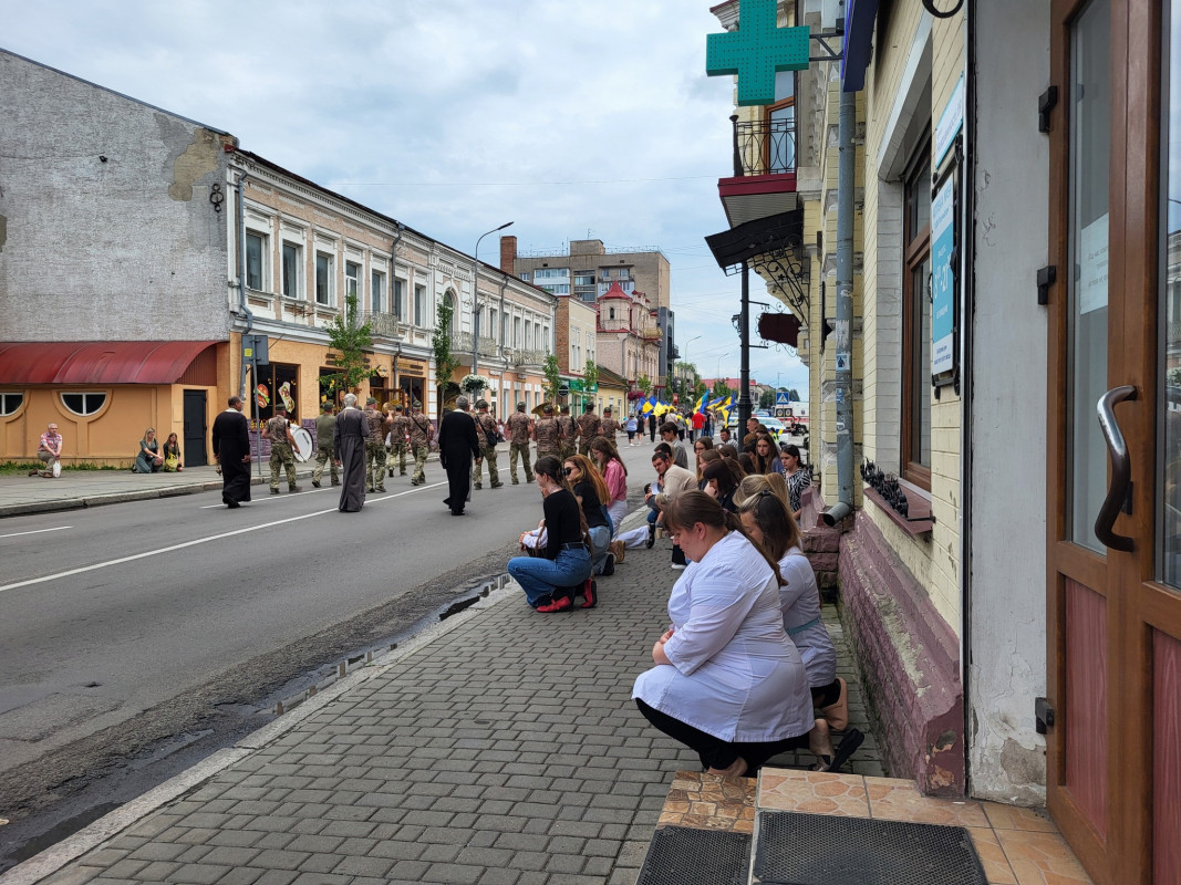 Серце не витримало жахів війни: на Волині попрощались з молодим Героєм Русланом Мазуриком