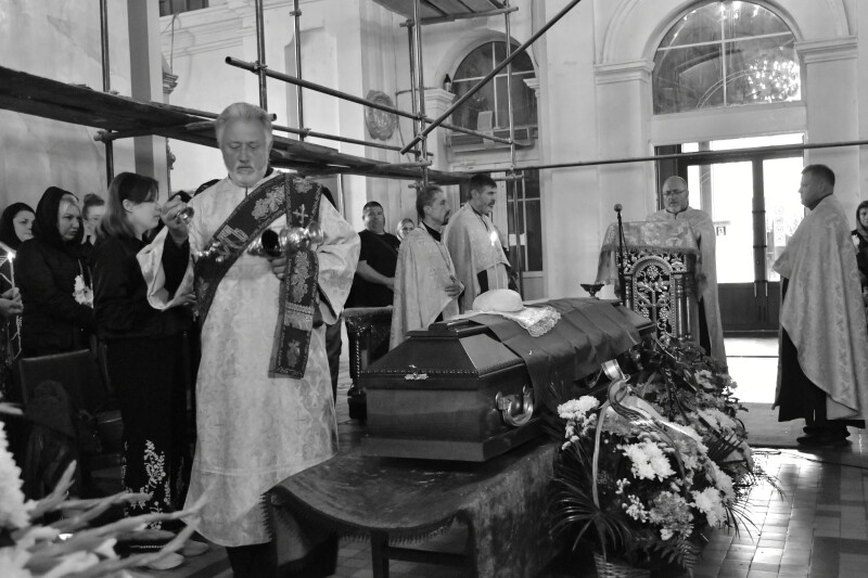 Не зміг відзначити 50-річчя: у Луцьку попрощалися із полеглим Героєм Русланом Лужанцовим