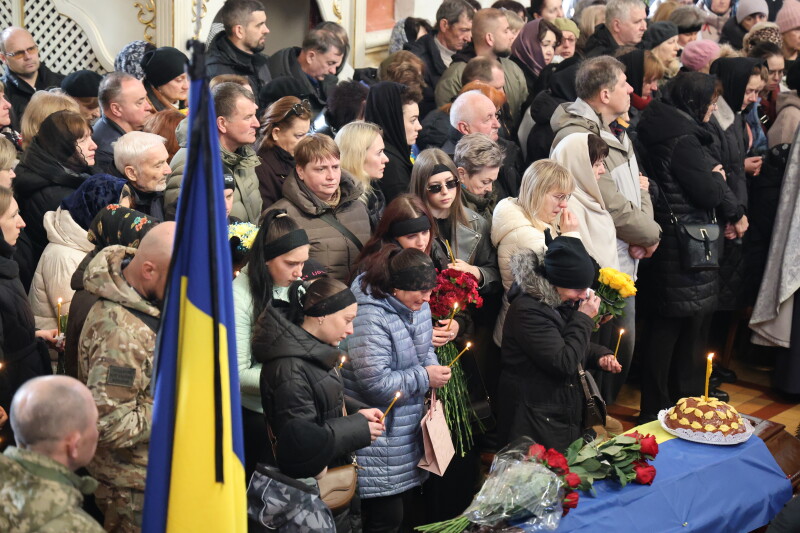 У Луцьку попрощалися з Героями Євгенієм Філясом та Тарасом Медведчуком