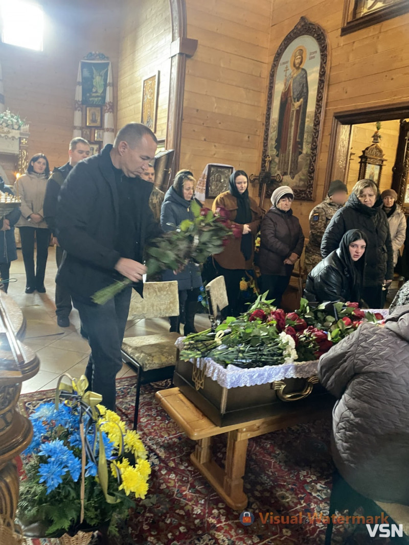 Йому було лише 29 років: Володимир із глибоким сумом прощався з Героєм - Євгенієм Піндасом