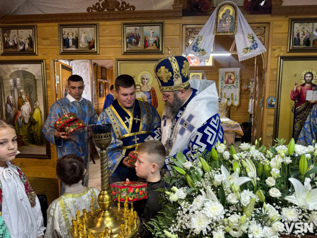 У луцькому храмі відзначили престольне свято Введення у храм Пресвятої Богородиці