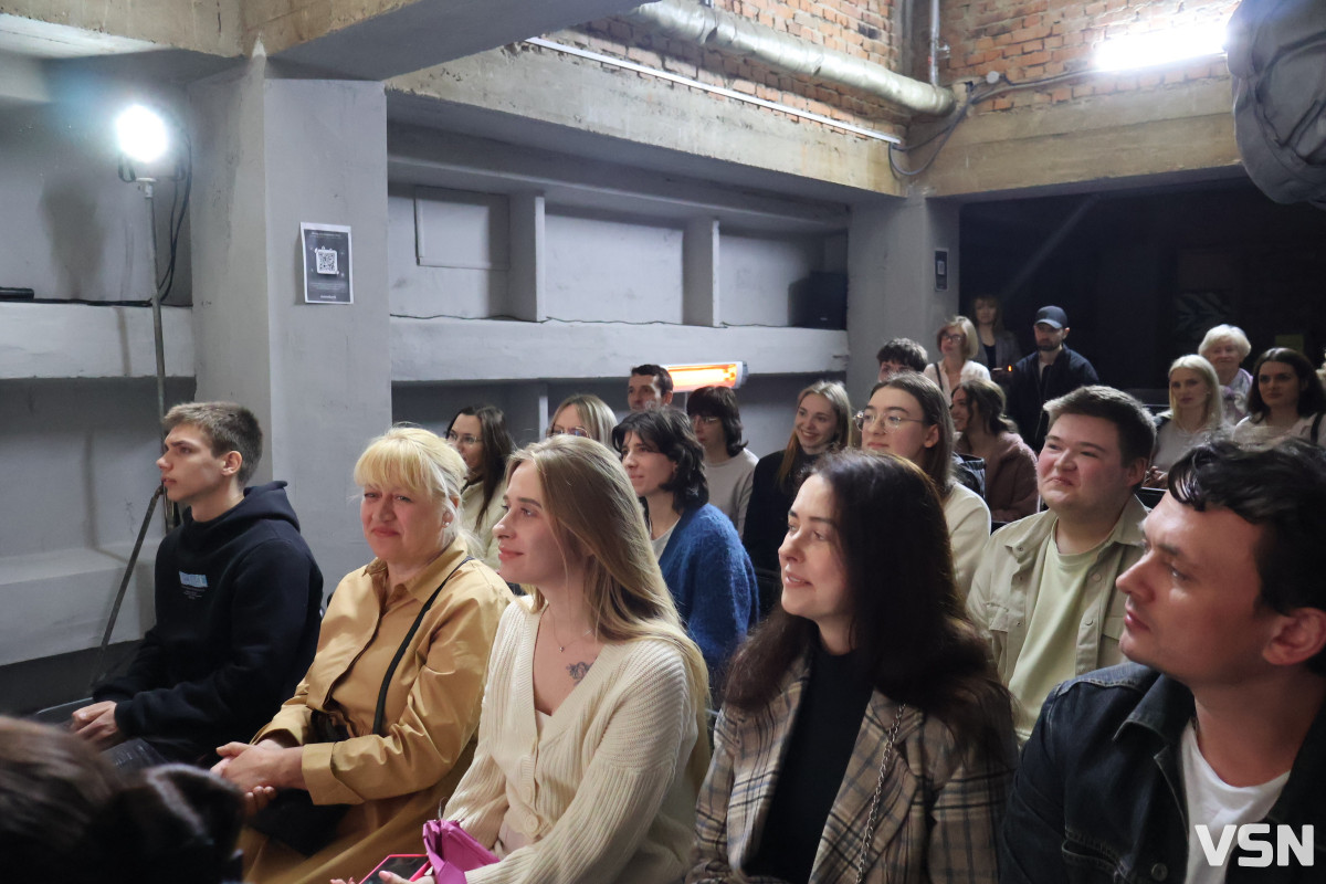 У Луцьку презентували трагікомедію «Кароль» в оновленому Театрі в укритті