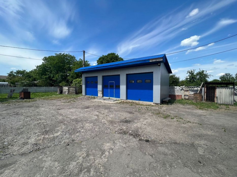 У Горохові продають виробниче приміщення з водонапірною баштою за майже 6 мільйонів