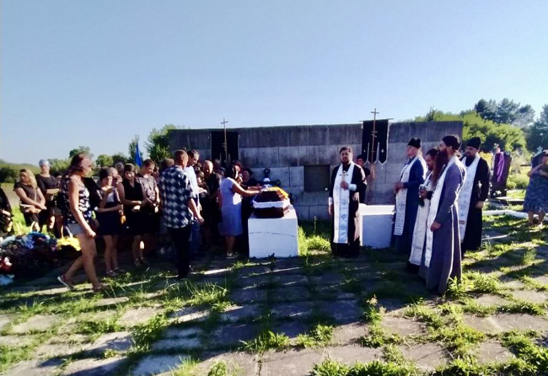 До призову ніс послух і багато трудився при храмах і монастирях: на Волині поховали Героя Віктора Савлюка