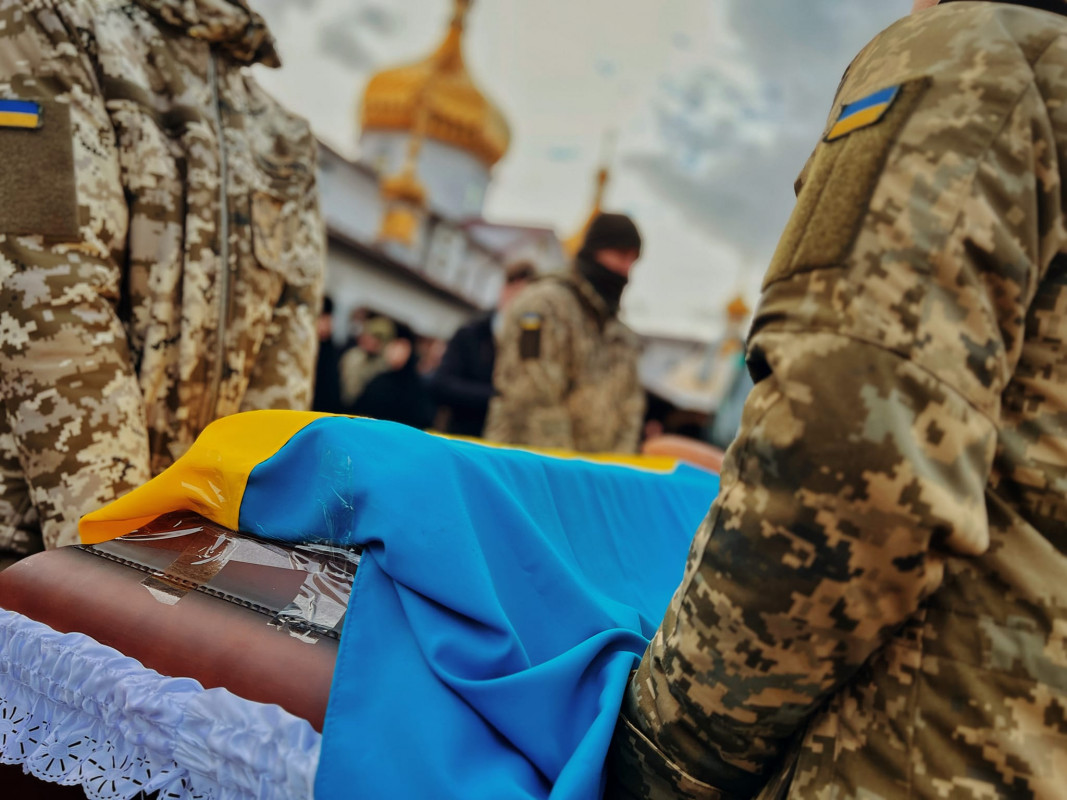 Усе життя захищав Україну: у Рівному попрощалися з полковником з Волині Ігорем Приходьком